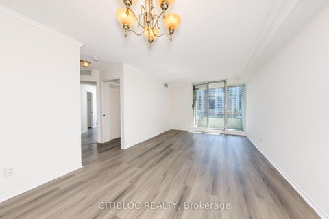 Photo 12 at 508 - 1 Emerald Lane, Yorkhill, Vaughan