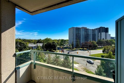 Photo 28 at 508 - 1 Emerald Lane, Yorkhill, Vaughan
