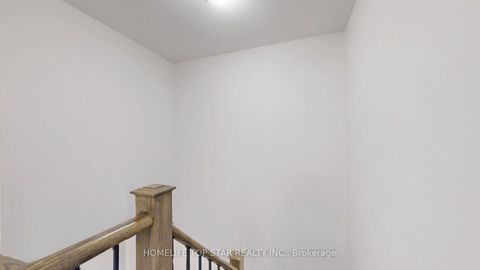 Photo 14 at 60 - 2315 Sheppard Ave West Avenue, Pelmo Park W5, Toronto