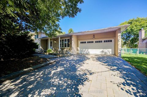 Photo 0 at 20 Blackforest Drive, Oak Ridges, Richmond Hill