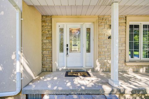 Photo 4 at 20 Blackforest Drive, Oak Ridges, Richmond Hill