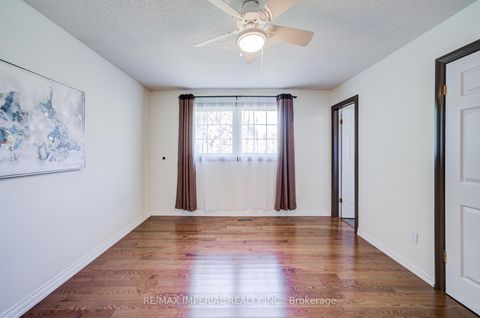 Photo 19 at 20 Blackforest Drive, Oak Ridges, Richmond Hill