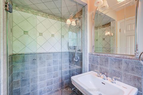 Photo 26 at 20 Blackforest Drive, Oak Ridges, Richmond Hill