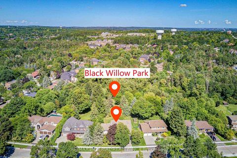Photo 34 at 20 Blackforest Drive, Oak Ridges, Richmond Hill