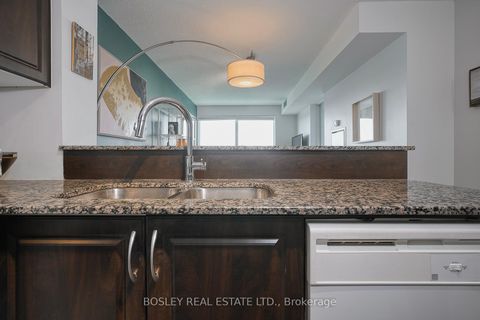 Photo 11 at 326 - 60 Fairfax Crescent, Birchmount, Toronto