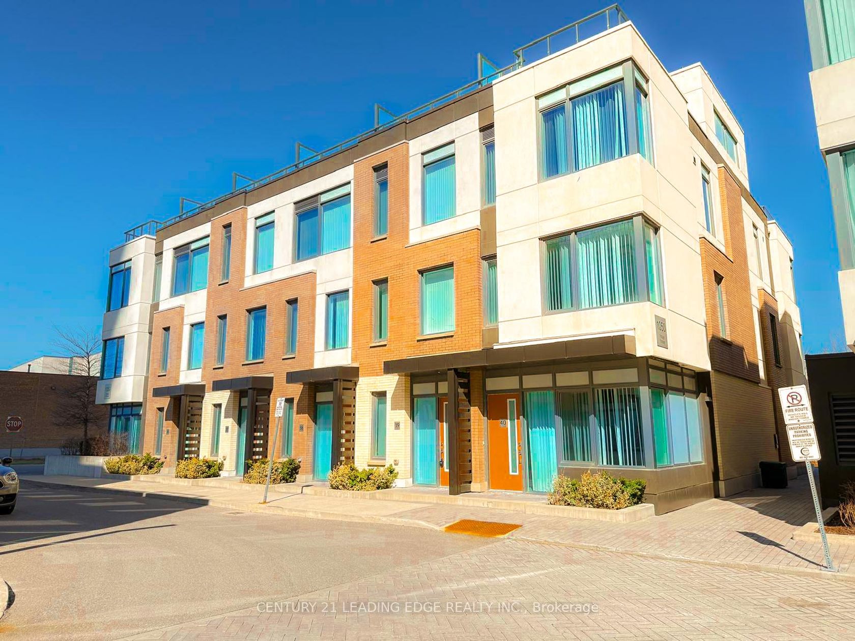 39 - 1050 Portage Parkway, Concord, Vaughan photo 0 39 - 1050 Portage Parkway, Concord, Vaughan photo 0