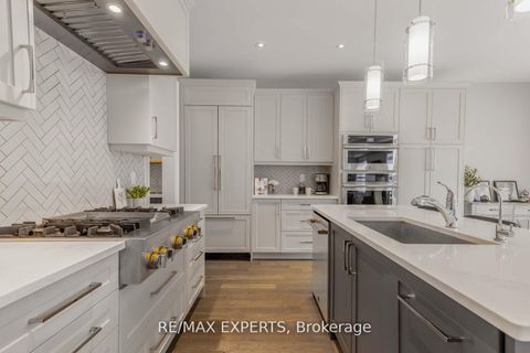 Photo 22 at 75 Bethpage Crescent, Glenway Estates, Newmarket