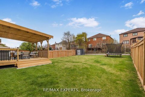 Photo 38 at 75 Bethpage Crescent, Glenway Estates, Newmarket