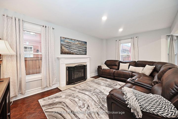 Photo 22 at 427 Mill Street, Mill Pond, Richmond Hill