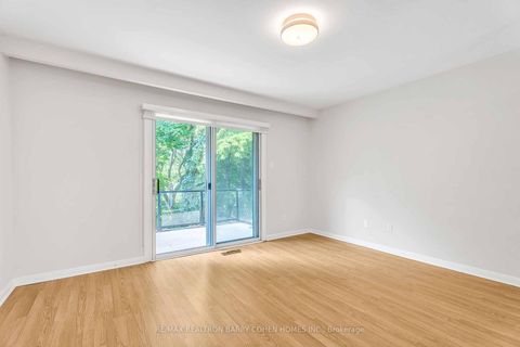 Photo 9 at 20 Bruce Farm Drive, Steeles, Toronto