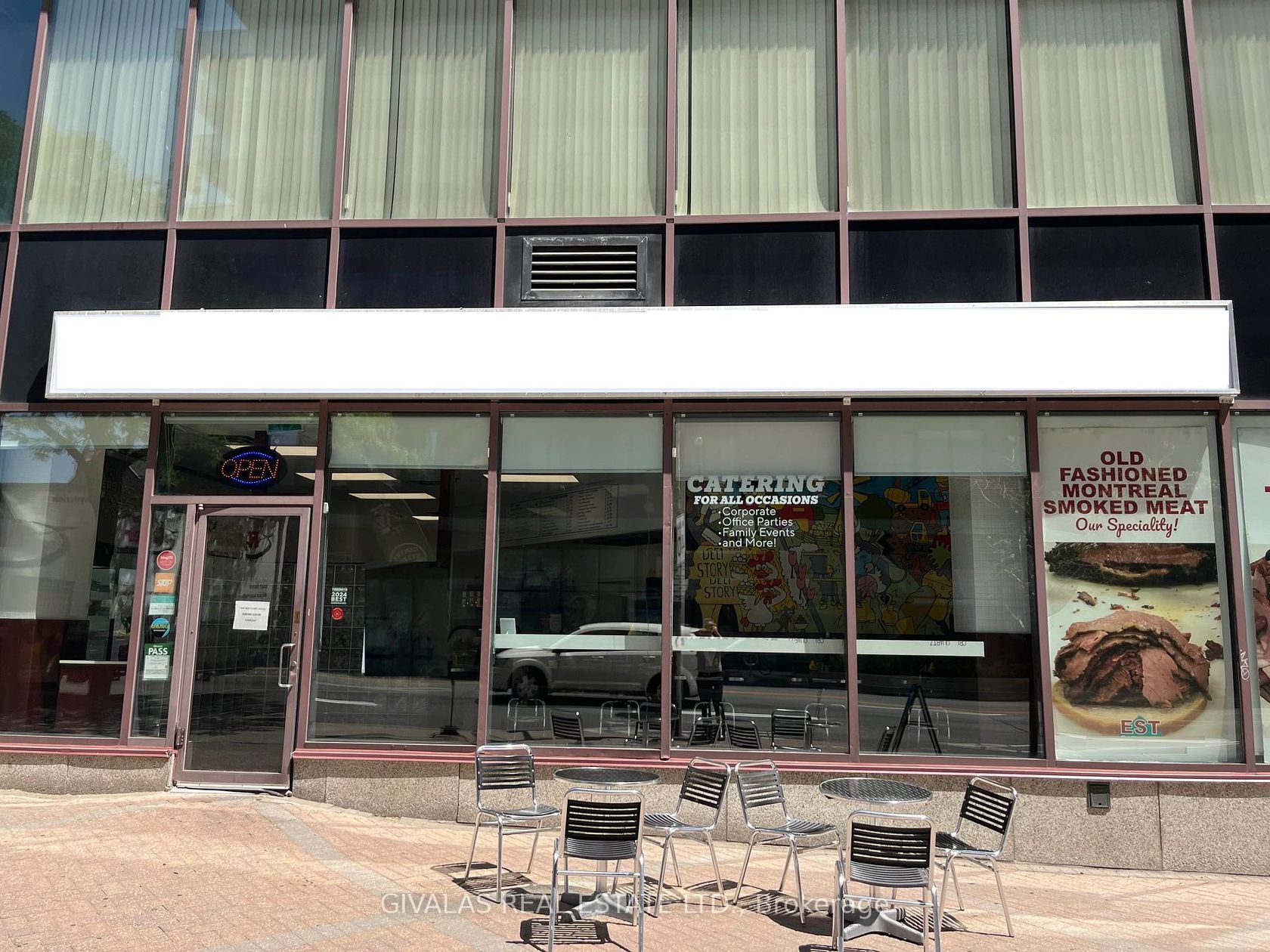 995 Bay Street, Bay Street Corridor, Toronto photo number 2