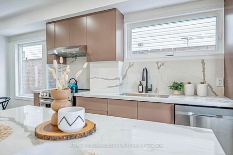 Photo 15 at 548 Glebeholme Boulevard, Danforth, Toronto