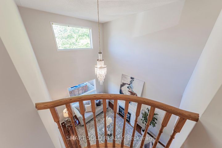 Photo 21 at 140 English Oak Drive, Oak Ridges Lake Wilcox, Richmond Hill