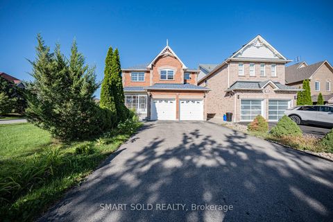 Photo 1 at 140 English Oak Drive, Oak Ridges Lake Wilcox, Richmond Hill