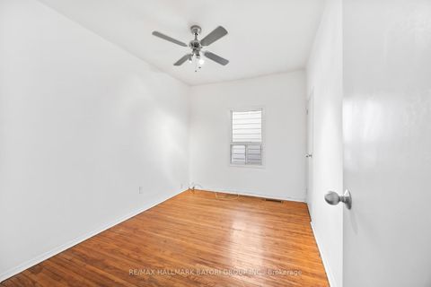 Photo 4 at 135 Kenwood Avenue, Cedarvale, Toronto