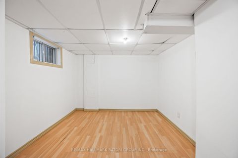Photo 15 at 135 Kenwood Avenue, Cedarvale, Toronto
