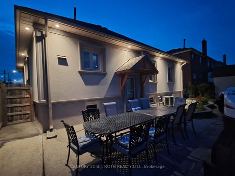 Photo 12 at 193 Epsom Downs Drive, CFB, Toronto