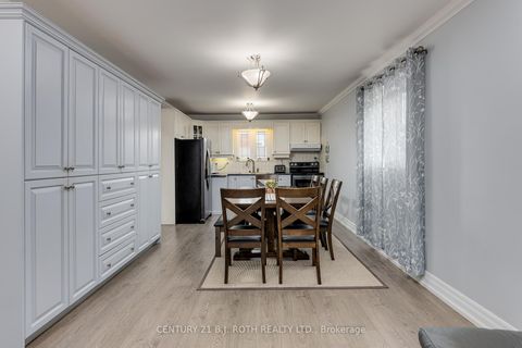 Photo 19 at 193 Epsom Downs Drive, CFB, Toronto