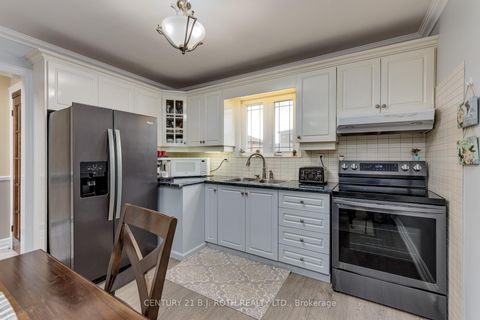 Photo 21 at 193 Epsom Downs Drive, CFB, Toronto