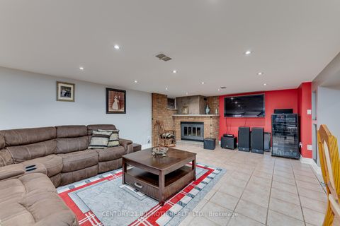 Photo 34 at 193 Epsom Downs Drive, CFB, Toronto