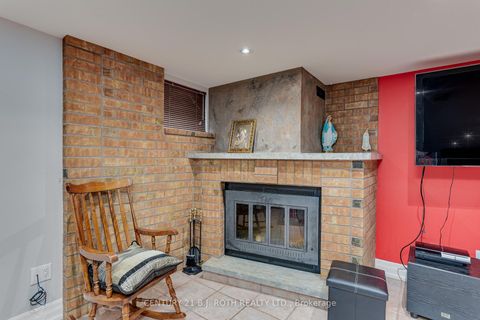 Photo 35 at 193 Epsom Downs Drive, CFB, Toronto