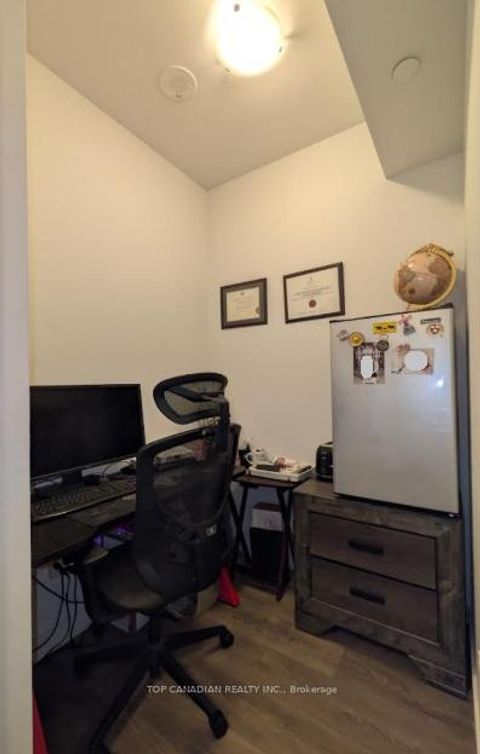 Photo 16 at 3302 - 8 Eglinton Avenue E, Mount Pleasant West, Toronto