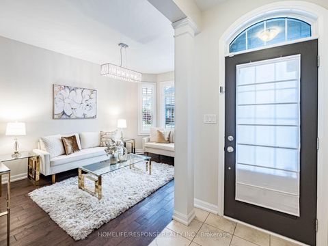Photo 2 at 115 BEAVERIDGE Avenue W, GO Glenorchy, Oakville