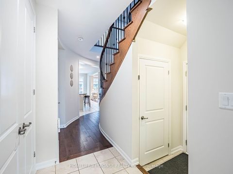 Photo 3 at 115 BEAVERIDGE Avenue W, GO Glenorchy, Oakville