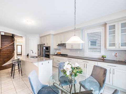 Photo 9 at 115 BEAVERIDGE Avenue W, GO Glenorchy, Oakville