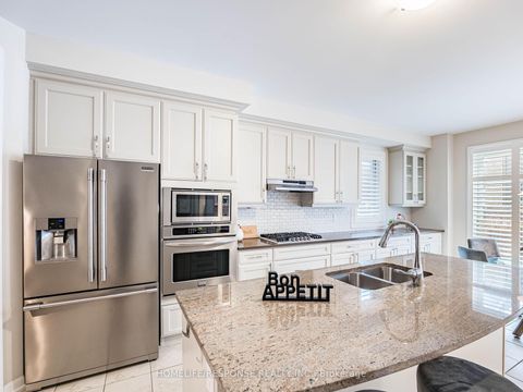 Photo 13 at 115 BEAVERIDGE Avenue W, GO Glenorchy, Oakville