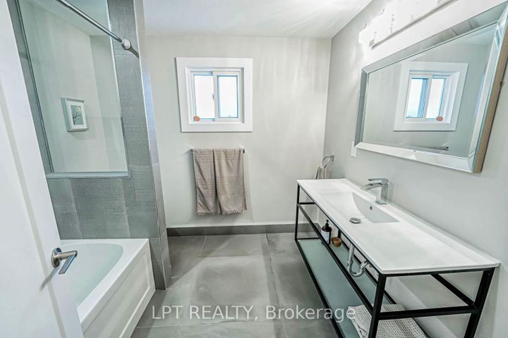 Photo 35 at 680 Powell Court, Brant, Burlington