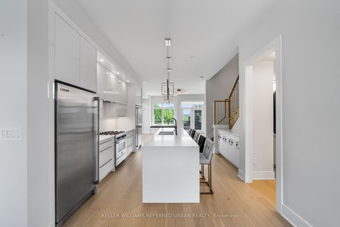 Photo 14 at 147 Lebovic Campus Drive, Patterson, Vaughan