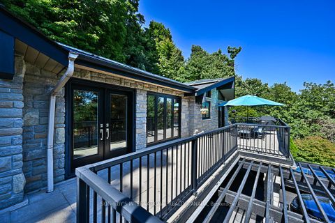 Photo 3 at 41 Meadowcliffe Drive, Cliffcrest, Toronto