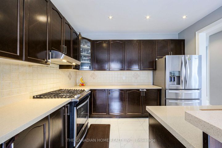 Photo 10 at 35 Ashby Field Road, Credit Valley, Brampton