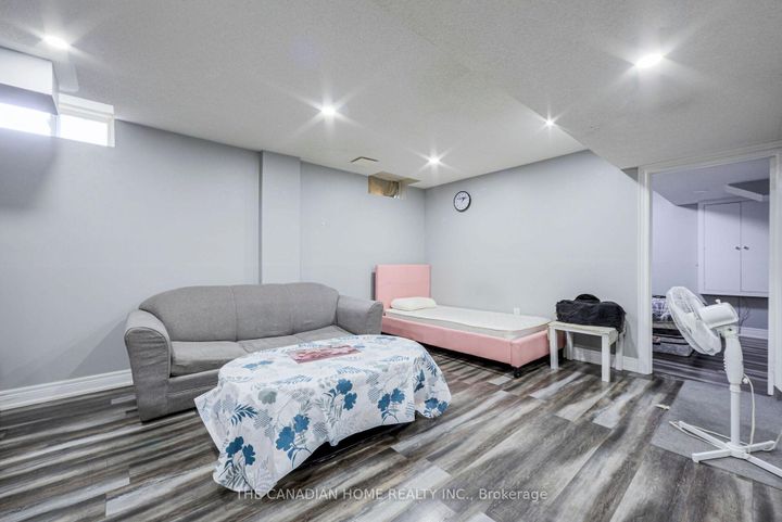 Photo 29 at 35 Ashby Field Road, Credit Valley, Brampton