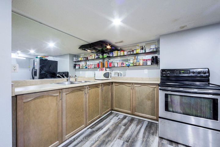 Photo 30 at 35 Ashby Field Road, Credit Valley, Brampton