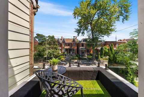 Photo 25 at 72 Montrose Avenue, Bellwoods, Toronto