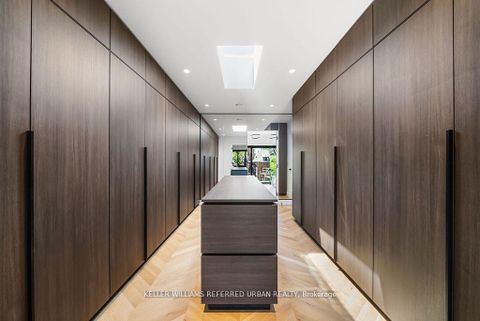 Photo 33 at 72 Montrose Avenue, Bellwoods, Toronto