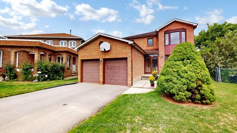 Photo 1 at 101 Dunstan Crescent, West Woodbridge, Vaughan