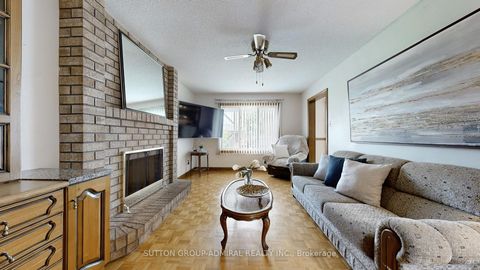 Photo 9 at 101 Dunstan Crescent, West Woodbridge, Vaughan