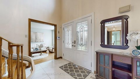 Photo 16 at 101 Dunstan Crescent, West Woodbridge, Vaughan