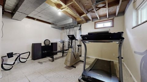 Photo 27 at 101 Dunstan Crescent, West Woodbridge, Vaughan