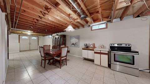 Photo 28 at 101 Dunstan Crescent, West Woodbridge, Vaughan