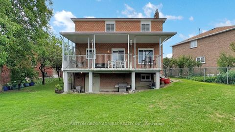 Photo 31 at 101 Dunstan Crescent, West Woodbridge, Vaughan