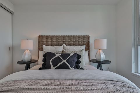 Photo 32 at 704 - 223 St Clair Avenue W, Casa Loma, Toronto