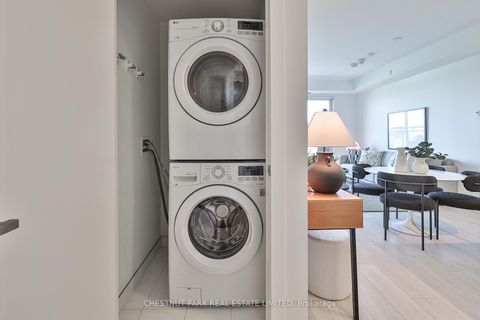 Photo 41 at 704 - 223 St Clair Avenue W, Casa Loma, Toronto