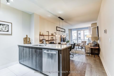 Photo 4 at 619 - 825 Church Street, Moore Park, Toronto