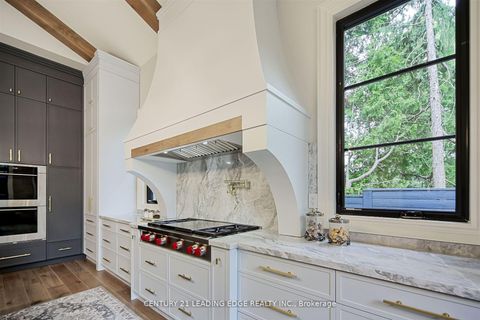 Photo 13 at 9 Sandpiper Court, Donalda, Toronto