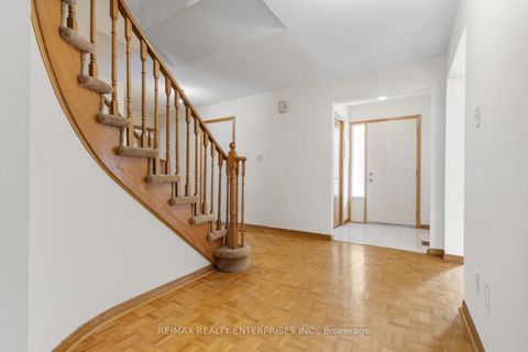 Photo 5 at 2941 Caradoc Lane, CV Clearview, Oakville