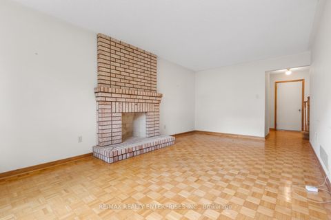 Photo 14 at 2941 Caradoc Lane, CV Clearview, Oakville